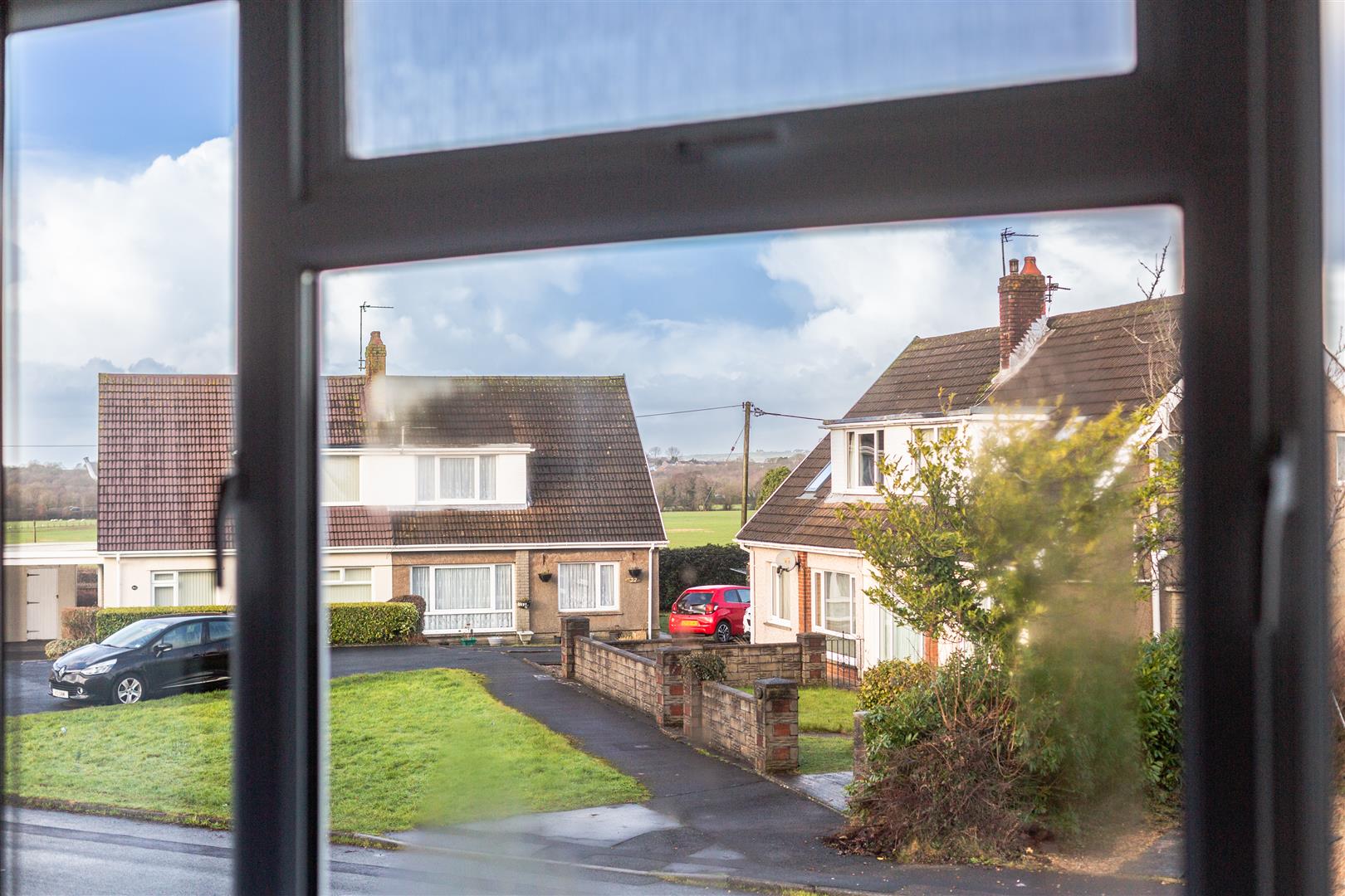 Woodfield Avenue, Pontlliw, SWANSEA, SA4 9EQ